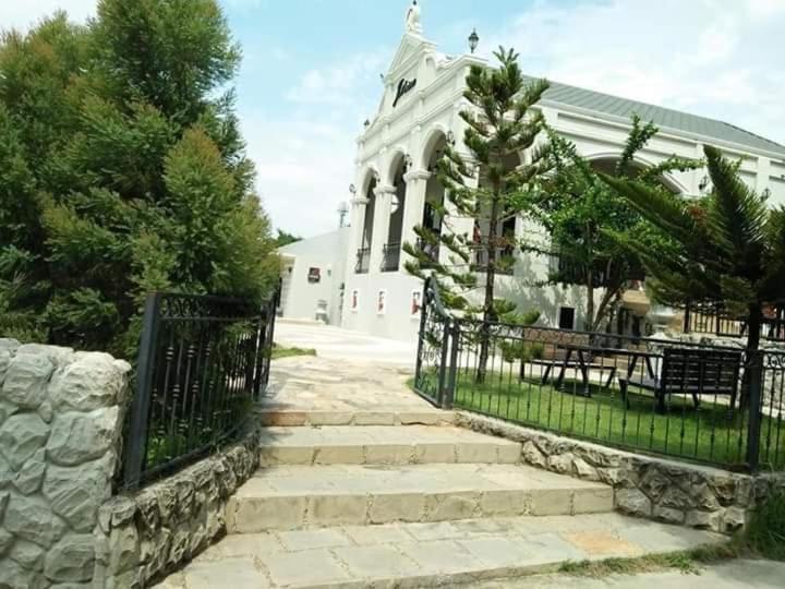 Je T'Aime Cafe & Villa Sing Buri Εξωτερικό φωτογραφία