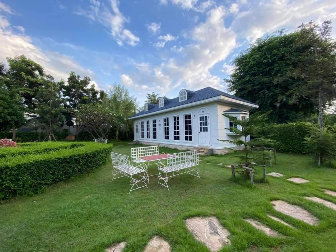 Je T'Aime Cafe & Villa Sing Buri Δωμάτιο φωτογραφία